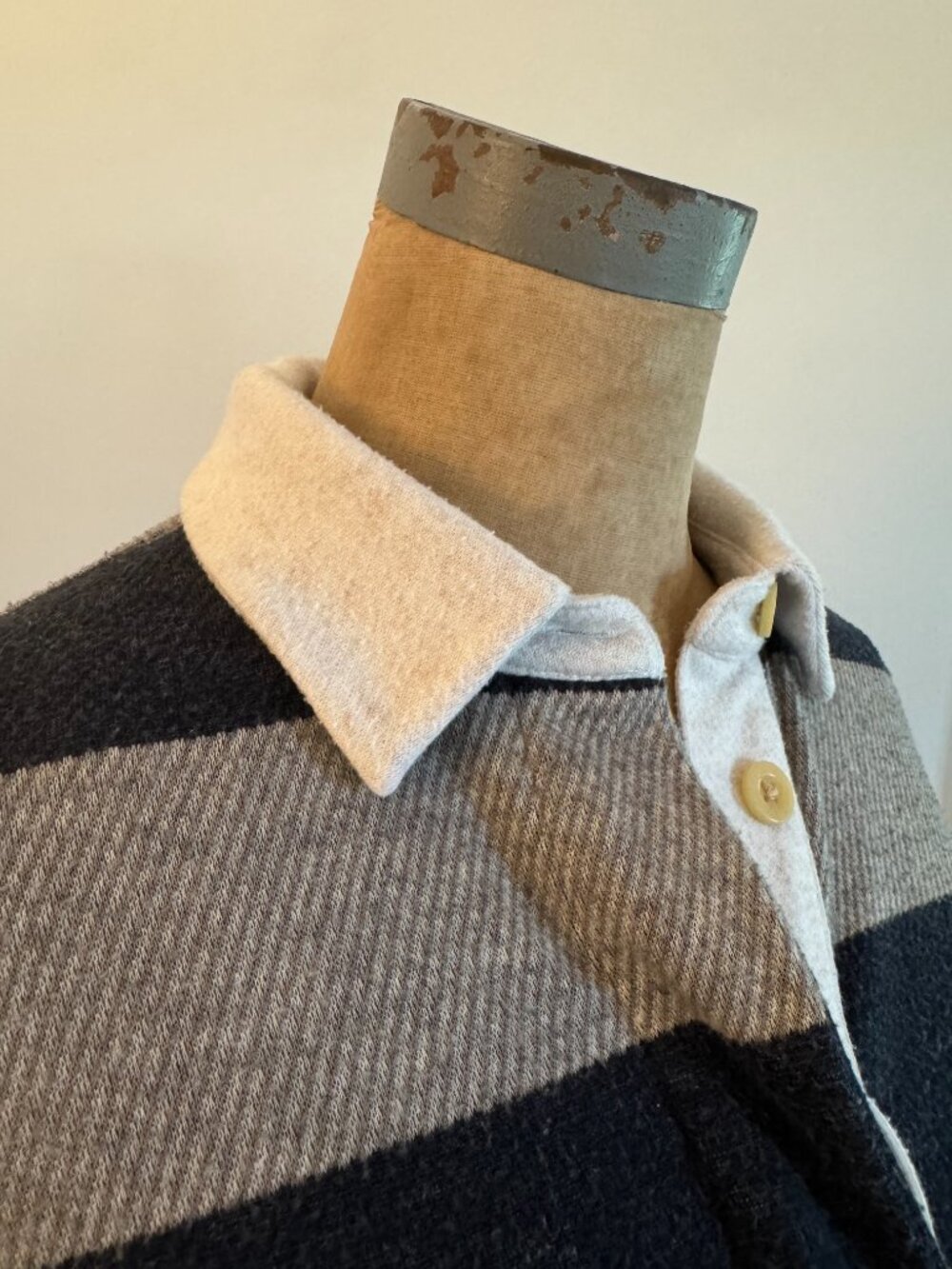 Legend™ Sweater Rugby Popover - Navy Rugby - Picture 5 of 10